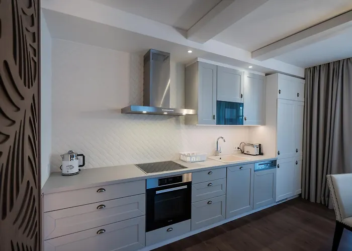 Balaroyal Apartment *