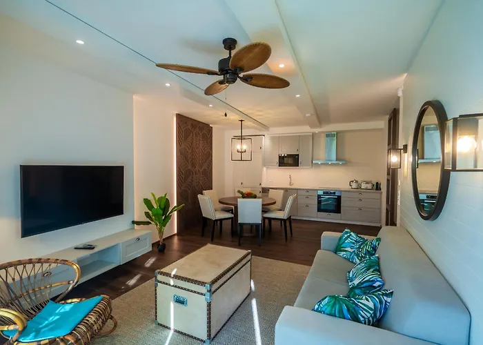 Balaroyal Apartment